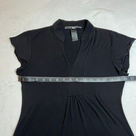 Noel Asmar V-Neck Short Sleeve Top Size Medium Stretch Uniform Minimalist Office - Picture 6 of 7